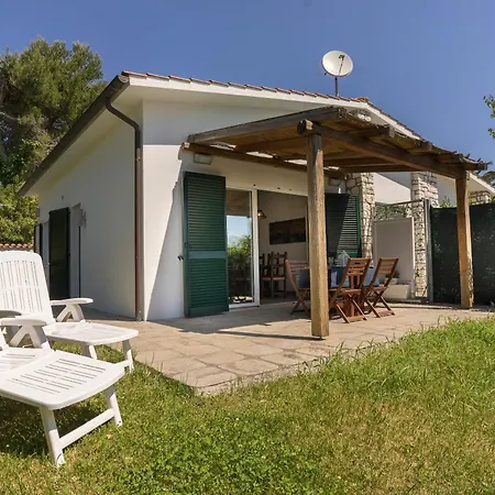 597 - Bilocale Nuovo Al Taunus Con Ampio Portico E Giardino -climatizzato Inclusa Nel Prezzo Apartment